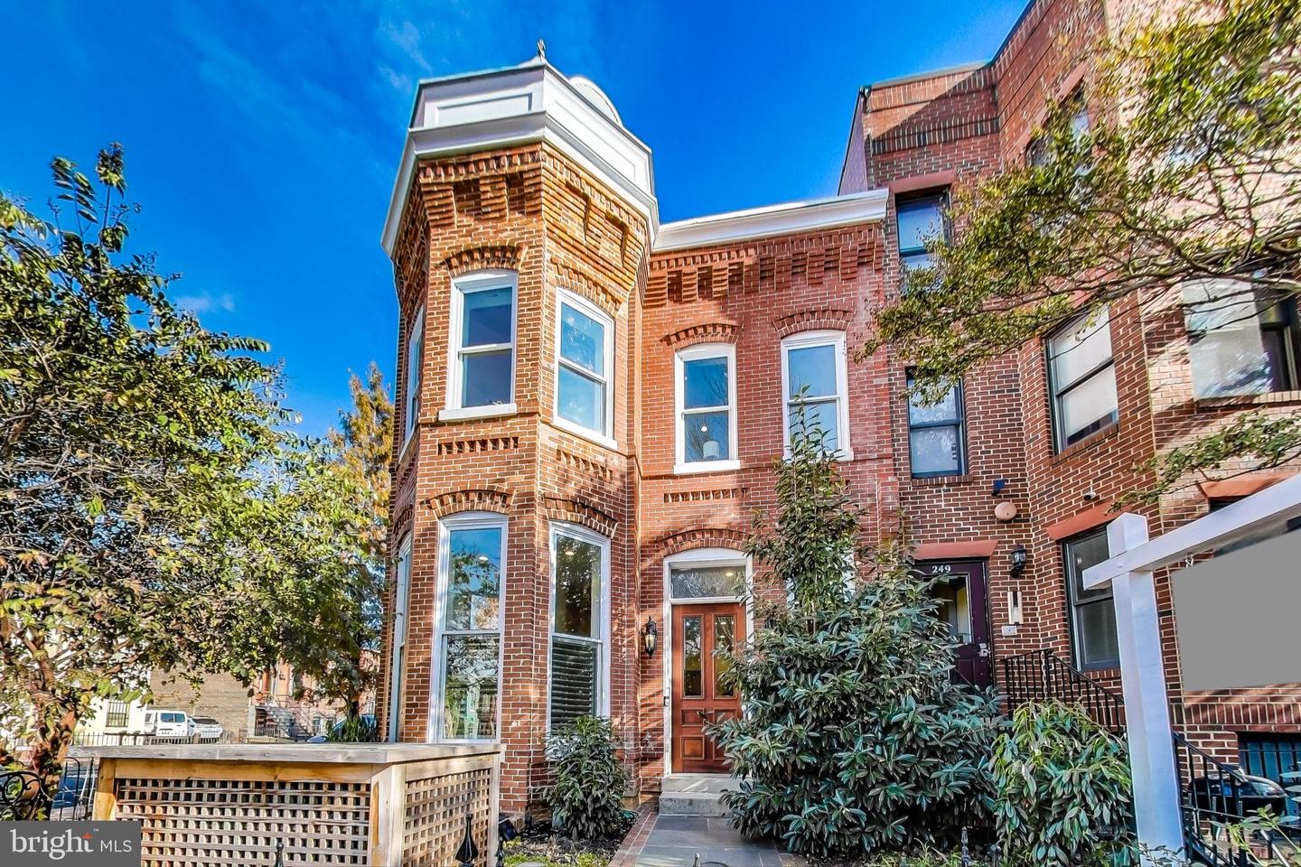 251 8TH ST NE, WASHINGTON, District Of Columbia 20002, 6 Bedrooms Bedrooms, ,6 BathroomsBathrooms,Residential,For sale,251 8TH ST NE,DCDC2202406 MLS # DCDC2202406