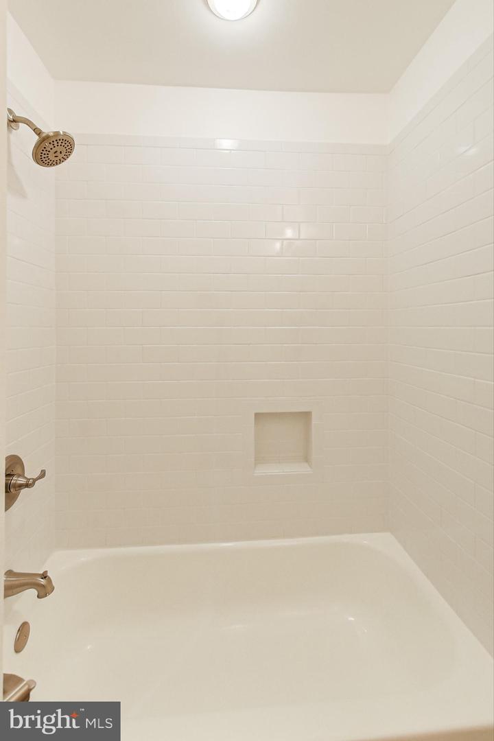 251 8TH ST NE, WASHINGTON, District Of Columbia 20002, 6 Bedrooms Bedrooms, ,6 BathroomsBathrooms,Residential,For sale,251 8TH ST NE,DCDC2202406 MLS # DCDC2202406