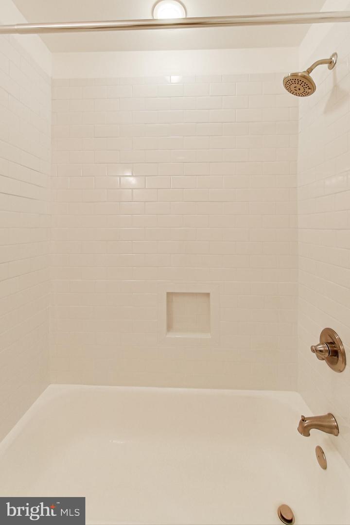 251 8TH ST NE, WASHINGTON, District Of Columbia 20002, 6 Bedrooms Bedrooms, ,6 BathroomsBathrooms,Residential,For sale,251 8TH ST NE,DCDC2202406 MLS # DCDC2202406
