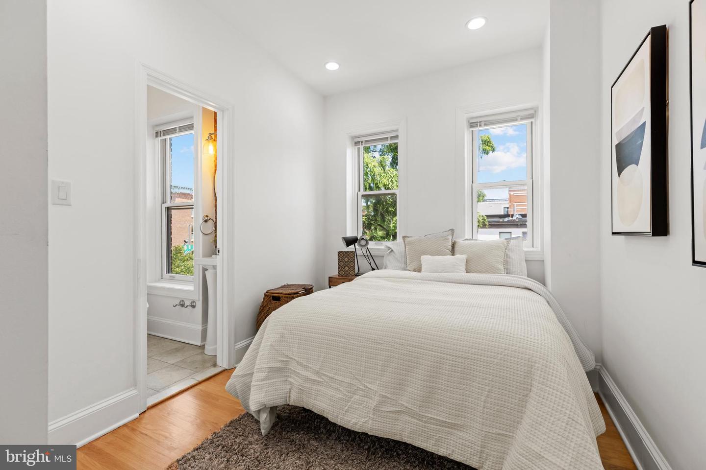 251 8TH ST NE, WASHINGTON, District Of Columbia 20002, 6 Bedrooms Bedrooms, ,6 BathroomsBathrooms,Residential,For sale,251 8TH ST NE,DCDC2202406 MLS # DCDC2202406