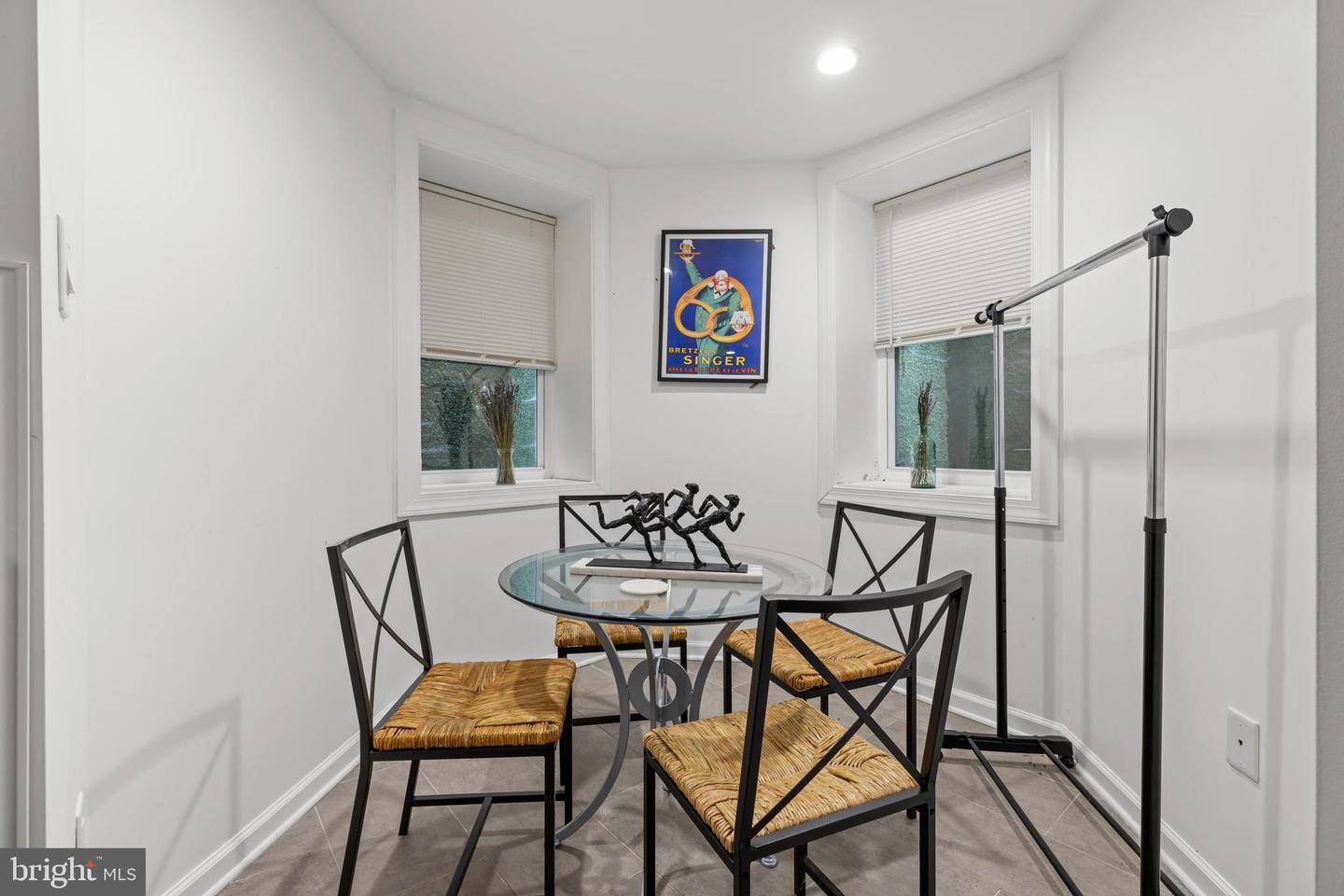 251 8TH ST NE, WASHINGTON, District Of Columbia 20002, 6 Bedrooms Bedrooms, ,6 BathroomsBathrooms,Residential,For sale,251 8TH ST NE,DCDC2202406 MLS # DCDC2202406