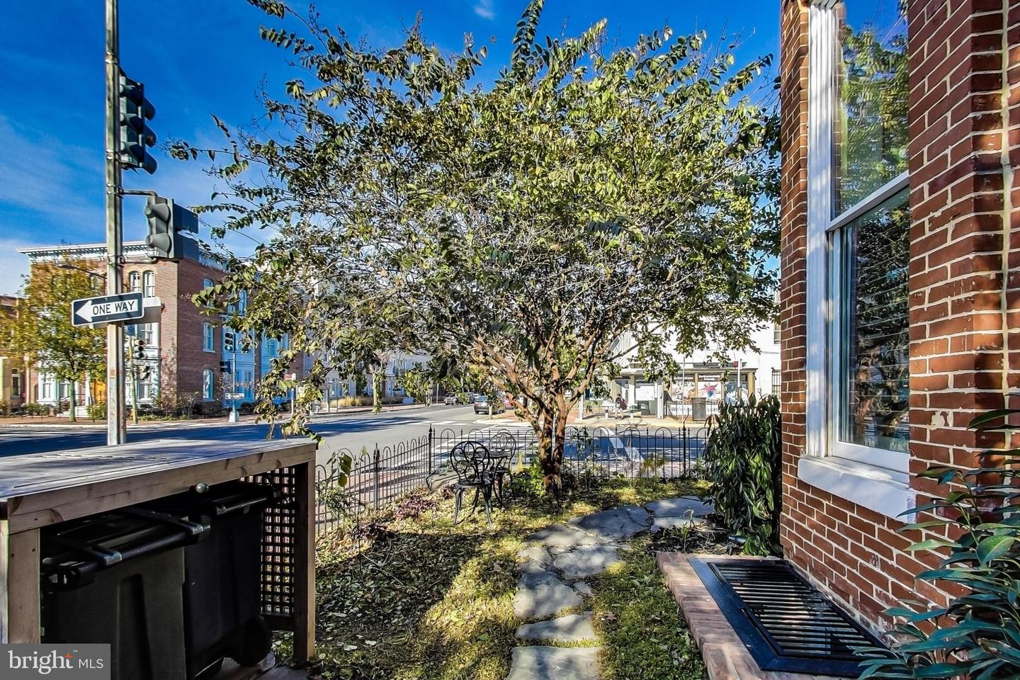 251 8TH ST NE, WASHINGTON, District Of Columbia 20002, 6 Bedrooms Bedrooms, ,6 BathroomsBathrooms,Residential,For sale,251 8TH ST NE,DCDC2202406 MLS # DCDC2202406