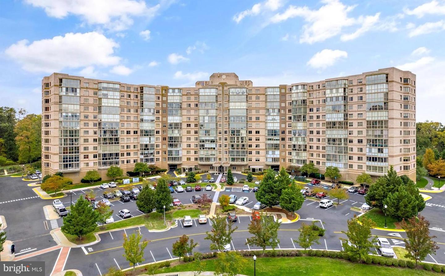 19365 CYPRESS RIDGE TER #401, LEESBURG, Virginia 20176, 3 Bedrooms Bedrooms, ,2 BathroomsBathrooms,Residential,For sale,19365 CYPRESS RIDGE TER #401,VALO2097790 MLS # VALO2097790