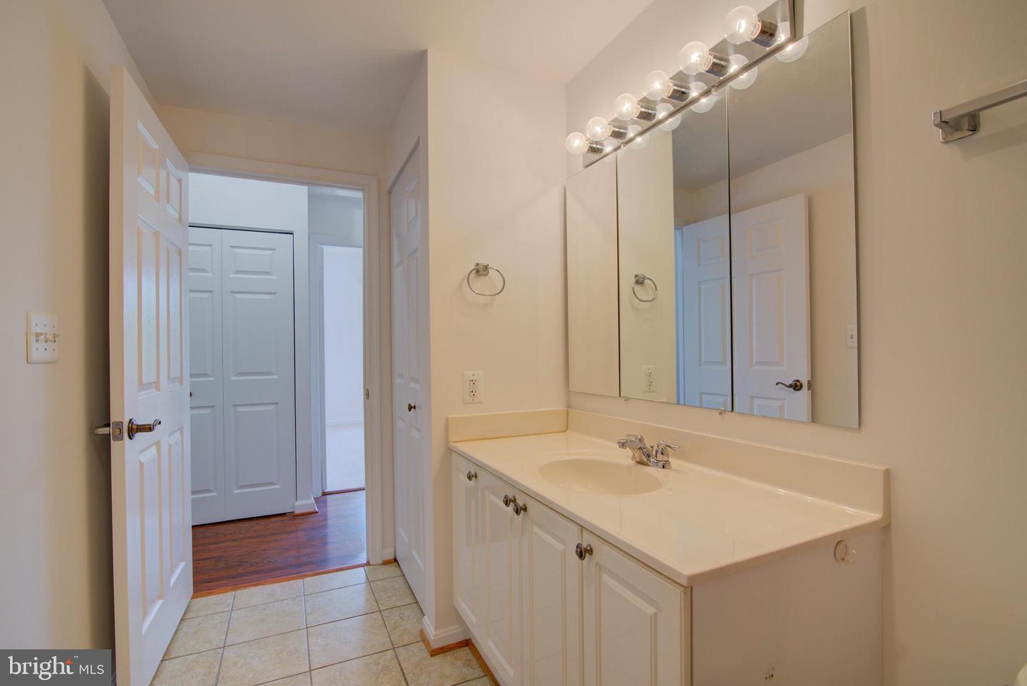 19365 CYPRESS RIDGE TER #401, LEESBURG, Virginia 20176, 3 Bedrooms Bedrooms, ,2 BathroomsBathrooms,Residential,For sale,19365 CYPRESS RIDGE TER #401,VALO2097790 MLS # VALO2097790