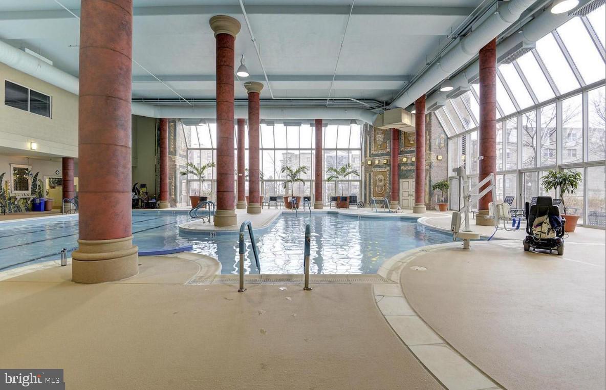 19365 CYPRESS RIDGE TER #401, LEESBURG, Virginia 20176, 3 Bedrooms Bedrooms, ,2 BathroomsBathrooms,Residential,For sale,19365 CYPRESS RIDGE TER #401,VALO2097790 MLS # VALO2097790