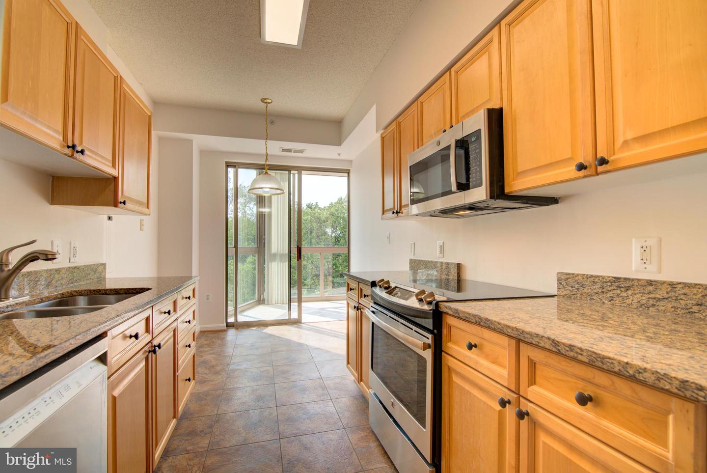 19365 CYPRESS RIDGE TER #401, LEESBURG, Virginia 20176, 3 Bedrooms Bedrooms, ,2 BathroomsBathrooms,Residential,For sale,19365 CYPRESS RIDGE TER #401,VALO2097790 MLS # VALO2097790