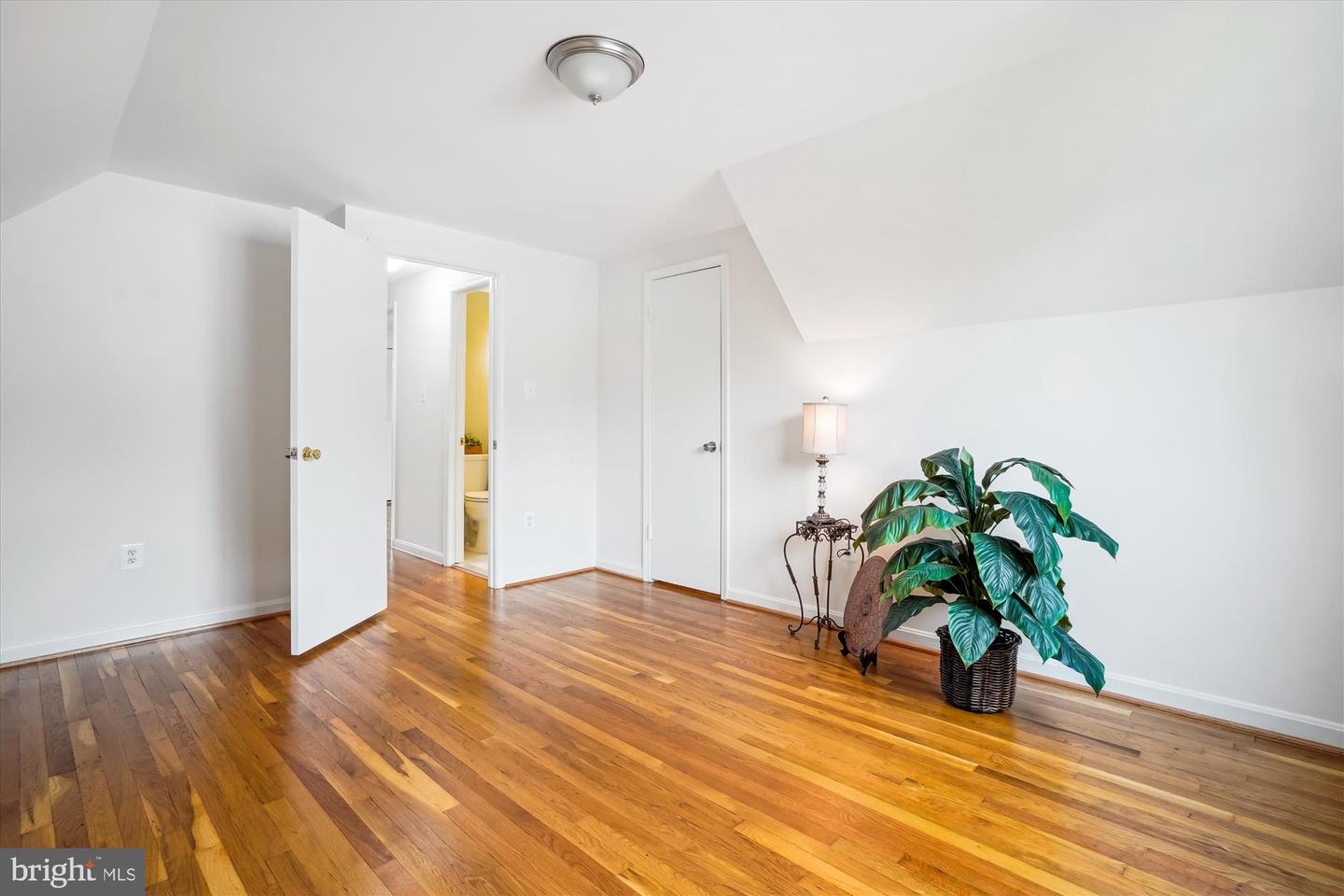 5420 EASTBOURNE DR, SPRINGFIELD, Virginia 22151, 5 Bedrooms Bedrooms, ,2 BathroomsBathrooms,Residential,For sale,5420 EASTBOURNE DR,VAFX2243196 MLS # VAFX2243196