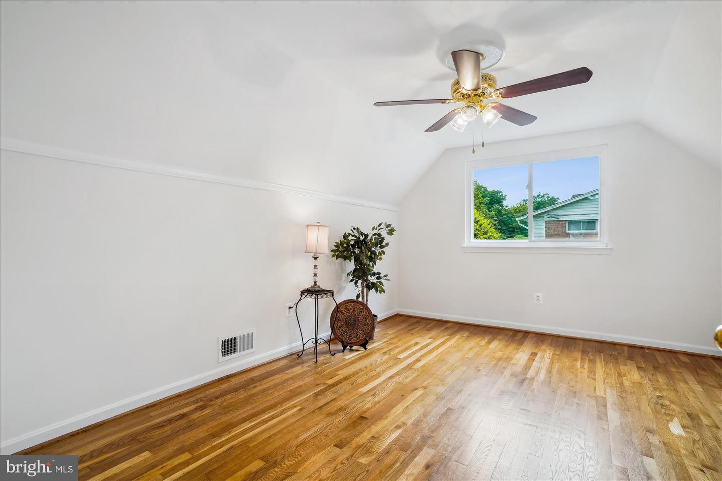 5420 EASTBOURNE DR, SPRINGFIELD, Virginia 22151, 5 Bedrooms Bedrooms, ,2 BathroomsBathrooms,Residential,For sale,5420 EASTBOURNE DR,VAFX2243196 MLS # VAFX2243196