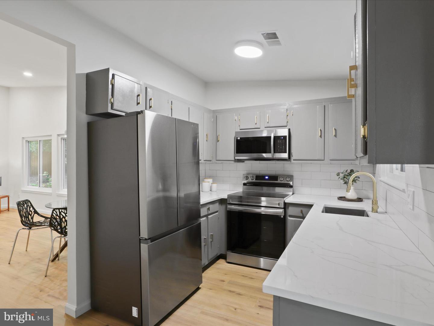 1544 HIDDENBROOK DR, HERNDON, Virginia 20170, 3 Bedrooms Bedrooms, ,2 BathroomsBathrooms,Residential,For sale,1544 HIDDENBROOK DR,VAFX2243372 MLS # VAFX2243372