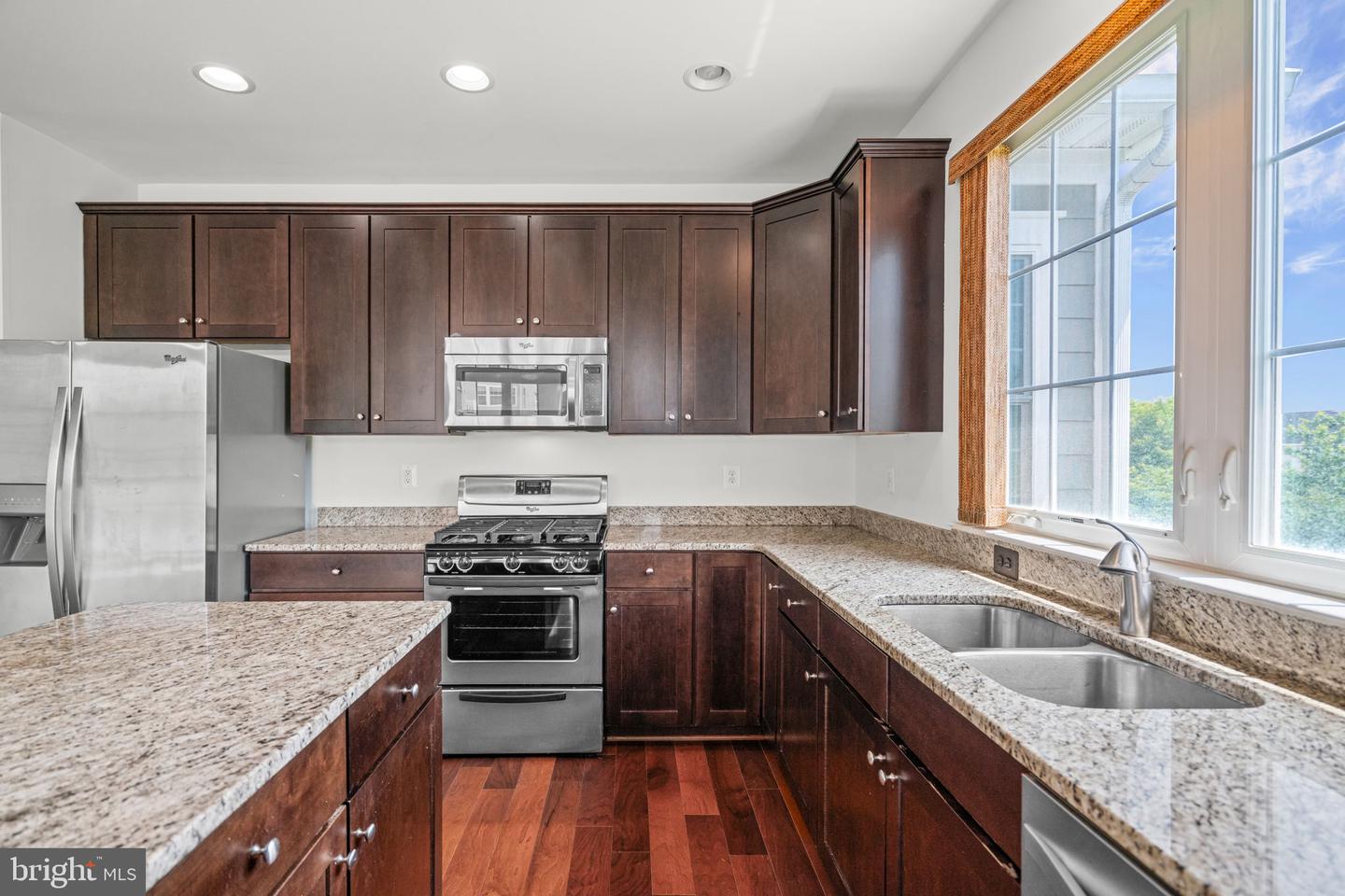 44099 PEIROSA TER, CHANTILLY, Virginia 20152, 4 Bedrooms Bedrooms, ,2 BathroomsBathrooms,Residential,For sale,44099 PEIROSA TER,VALO2098038 MLS # VALO2098038