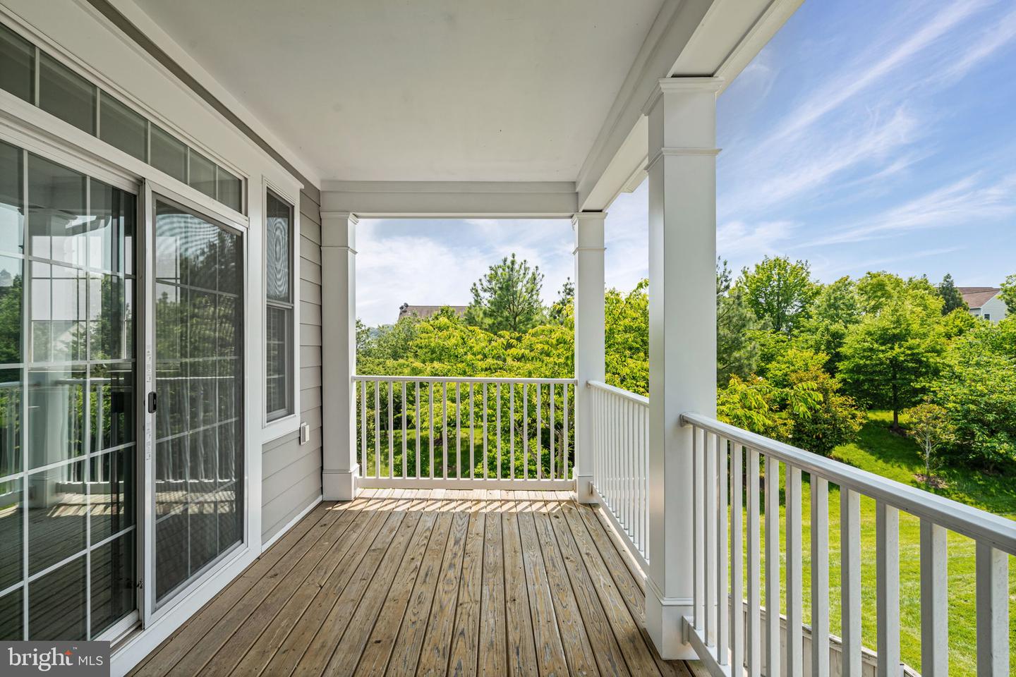 44099 PEIROSA TER, CHANTILLY, Virginia 20152, 4 Bedrooms Bedrooms, ,2 BathroomsBathrooms,Residential,For sale,44099 PEIROSA TER,VALO2098038 MLS # VALO2098038