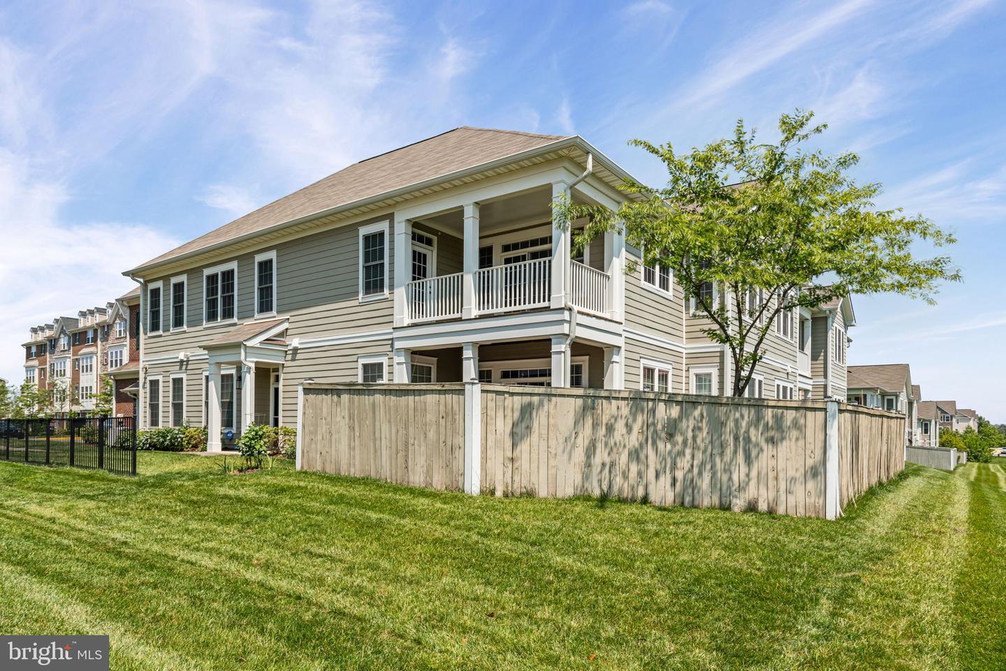 44099 PEIROSA TER, CHANTILLY, Virginia 20152, 4 Bedrooms Bedrooms, ,2 BathroomsBathrooms,Residential,For sale,44099 PEIROSA TER,VALO2098038 MLS # VALO2098038