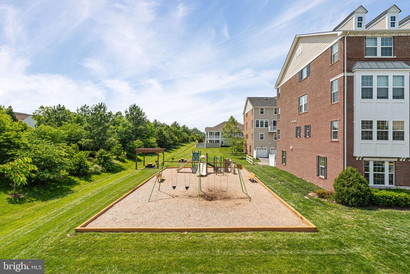 44099 PEIROSA TER, CHANTILLY, Virginia 20152, 4 Bedrooms Bedrooms, ,2 BathroomsBathrooms,Residential,For sale,44099 PEIROSA TER,VALO2098038 MLS # VALO2098038