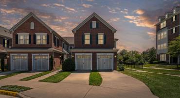 44099 PEIROSA TER, CHANTILLY, Virginia 20152, 4 Bedrooms Bedrooms, ,2 BathroomsBathrooms,Residential,For sale,44099 PEIROSA TER,VALO2098038 MLS # VALO2098038