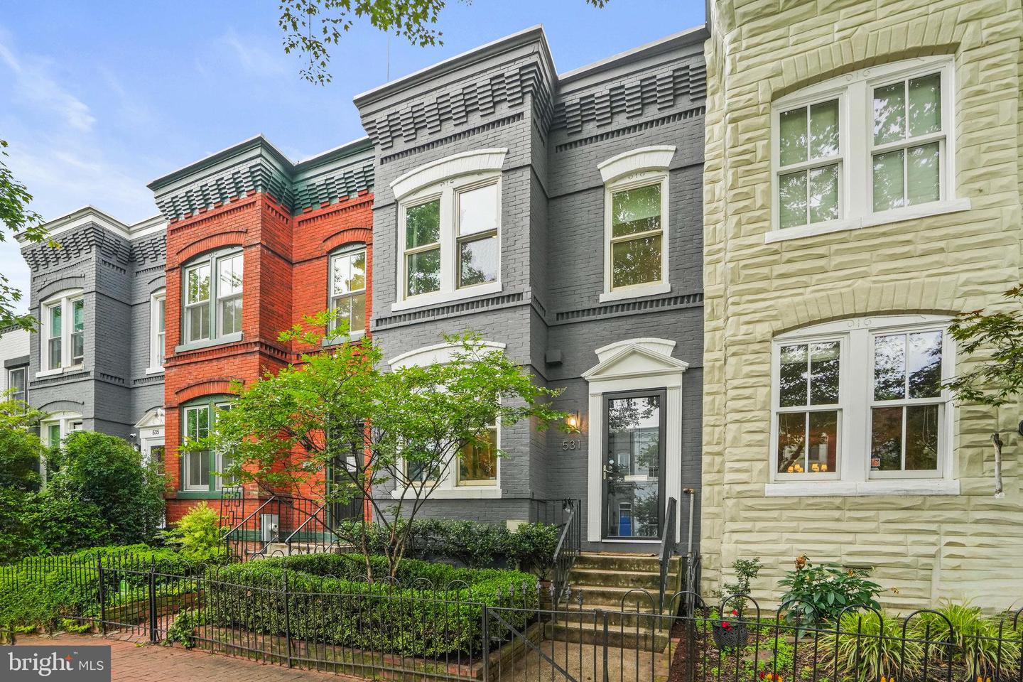 531 10TH ST SE, WASHINGTON, District Of Columbia 20003, 3 Bedrooms Bedrooms, ,1 BathroomBathrooms,Residential,For sale,531 10TH ST SE,DCDC2202804 MLS # DCDC2202804