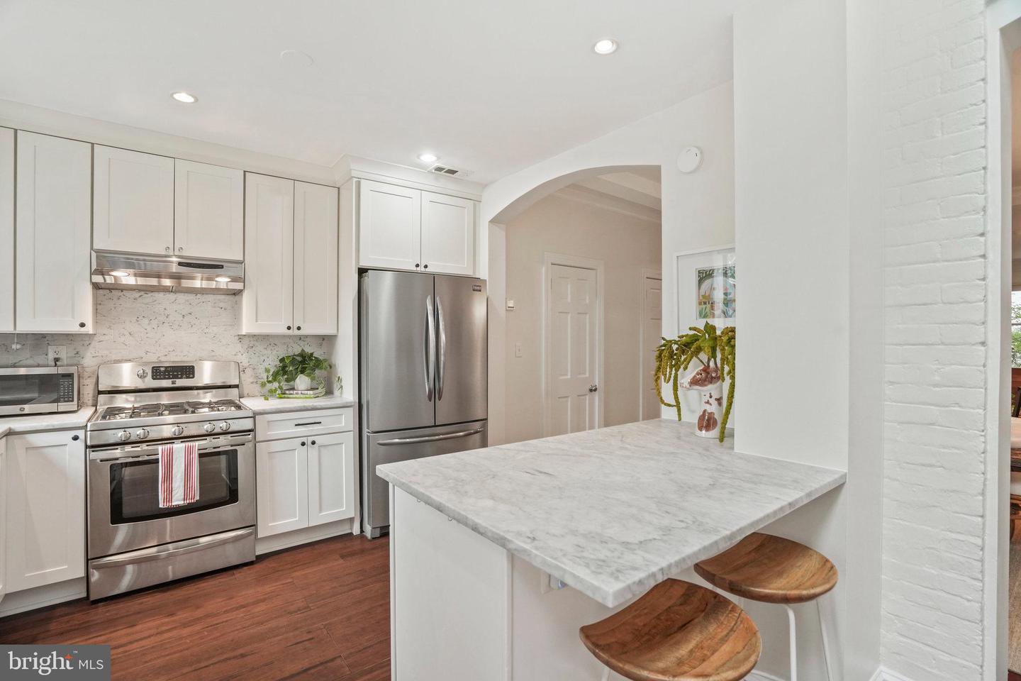 531 10TH ST SE, WASHINGTON, District Of Columbia 20003, 3 Bedrooms Bedrooms, ,1 BathroomBathrooms,Residential,For sale,531 10TH ST SE,DCDC2202804 MLS # DCDC2202804