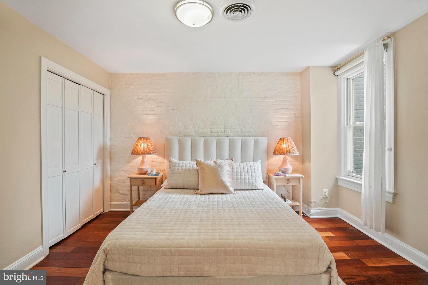 531 10TH ST SE, WASHINGTON, District Of Columbia 20003, 3 Bedrooms Bedrooms, ,1 BathroomBathrooms,Residential,For sale,531 10TH ST SE,DCDC2202804 MLS # DCDC2202804