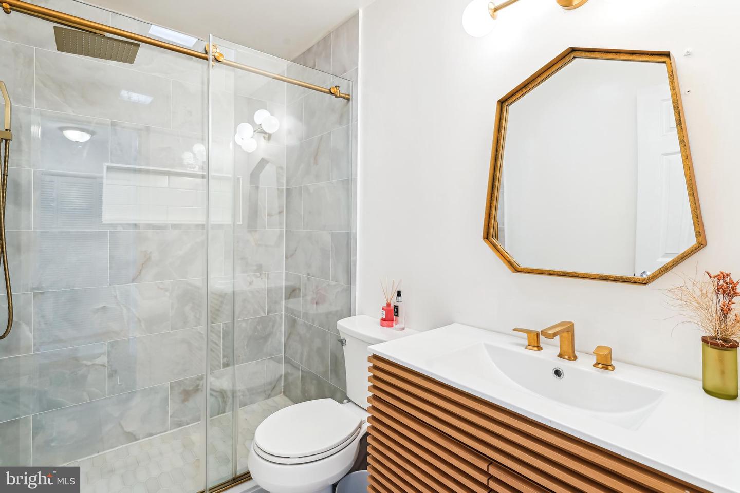 2630 ADAMS MILL RD NW #302, WASHINGTON, District Of Columbia 20009, 1 Bedroom Bedrooms, ,1 BathroomBathrooms,Residential,For sale,2630 ADAMS MILL RD NW #302,DCDC2202592 MLS # DCDC2202592