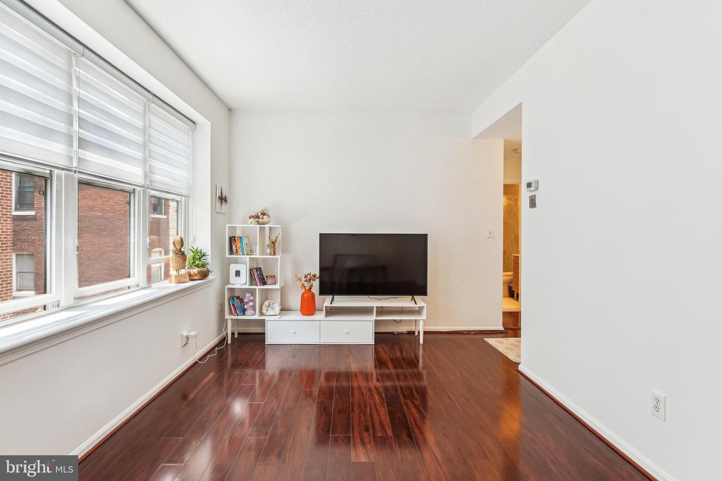 2630 ADAMS MILL RD NW #302, WASHINGTON, District Of Columbia 20009, 1 Bedroom Bedrooms, ,1 BathroomBathrooms,Residential,For sale,2630 ADAMS MILL RD NW #302,DCDC2202592 MLS # DCDC2202592