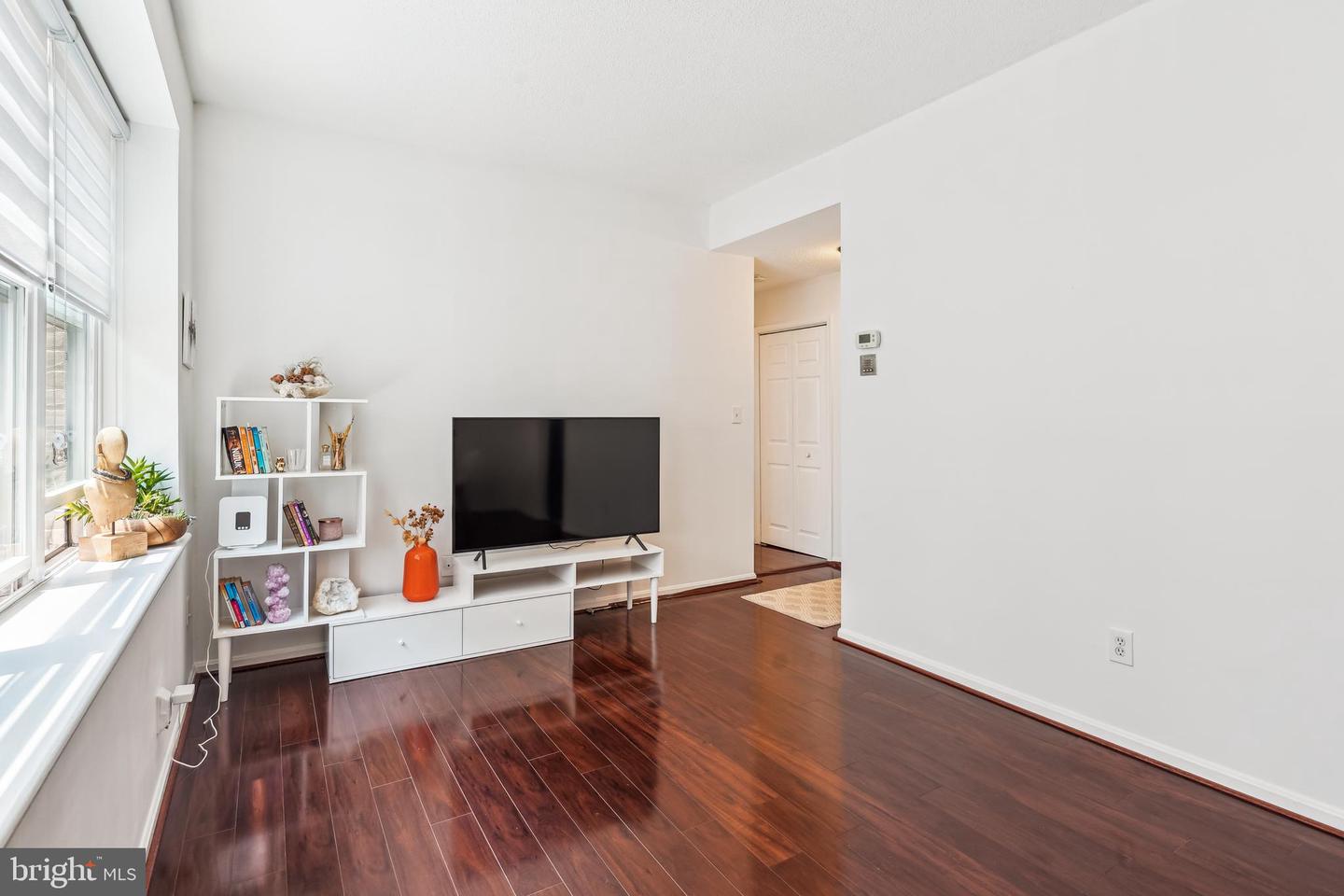 2630 ADAMS MILL RD NW #302, WASHINGTON, District Of Columbia 20009, 1 Bedroom Bedrooms, ,1 BathroomBathrooms,Residential,For sale,2630 ADAMS MILL RD NW #302,DCDC2202592 MLS # DCDC2202592