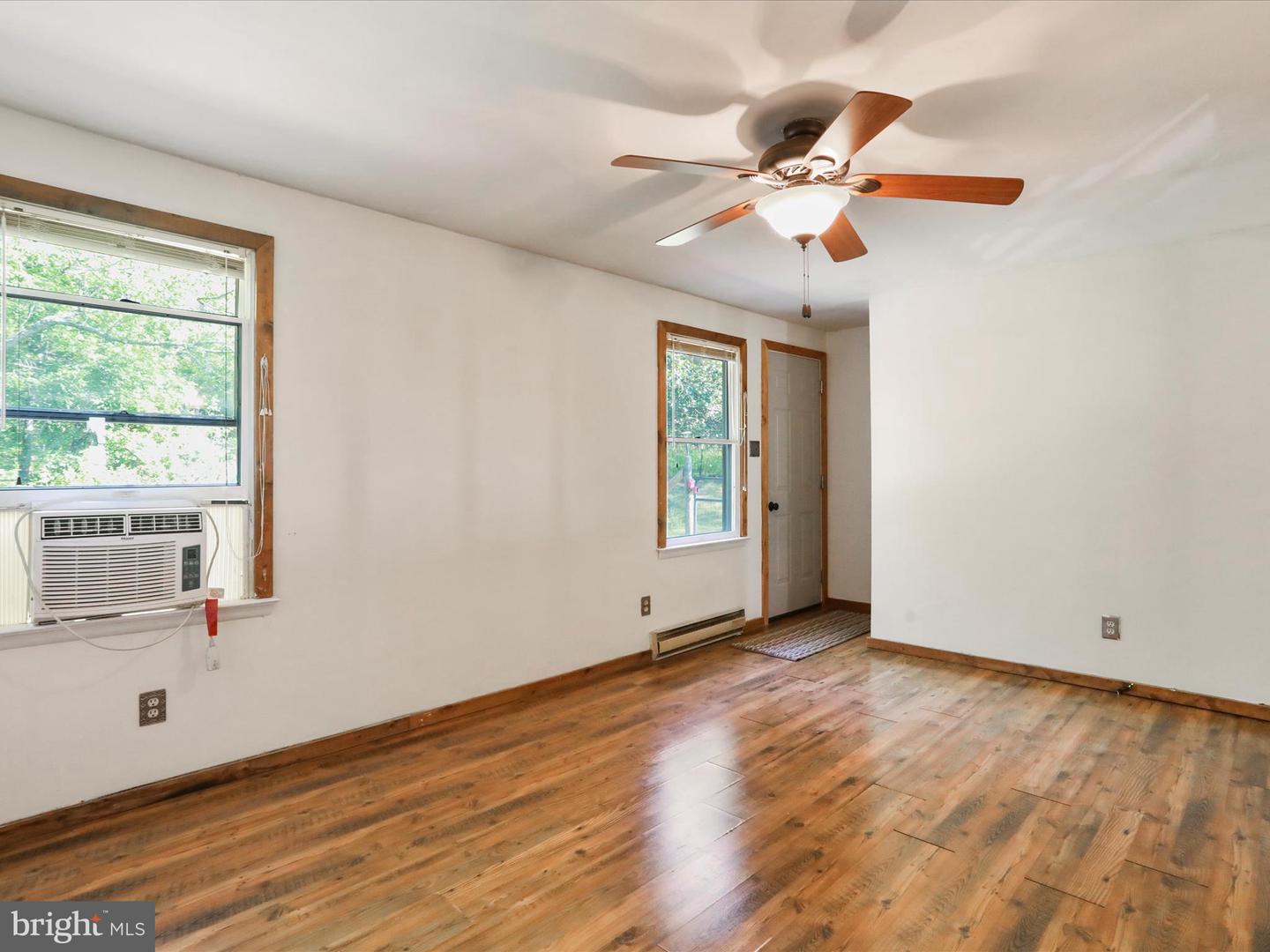 120 OMPS RD, CROSS JUNCTION, Virginia 22625, 3 Bedrooms Bedrooms, ,2 BathroomsBathrooms,Residential,For sale,120 OMPS RD,VAFV2034456 MLS # VAFV2034456