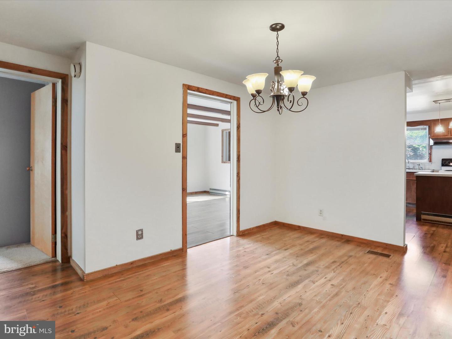120 OMPS RD, CROSS JUNCTION, Virginia 22625, 3 Bedrooms Bedrooms, ,2 BathroomsBathrooms,Residential,For sale,120 OMPS RD,VAFV2034456 MLS # VAFV2034456