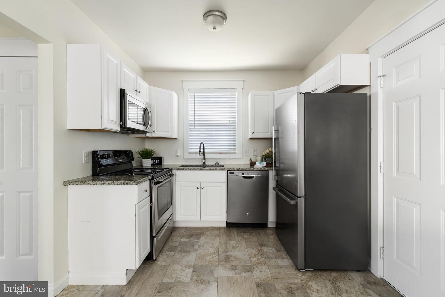 2514 4TH AVE, RICHMOND, Virginia 23222, 3 Bedrooms Bedrooms, 8 Rooms Rooms,1 BathroomBathrooms,Residential,For sale,2514 4TH AVE,VARC2000684 MLS # VARC2000684