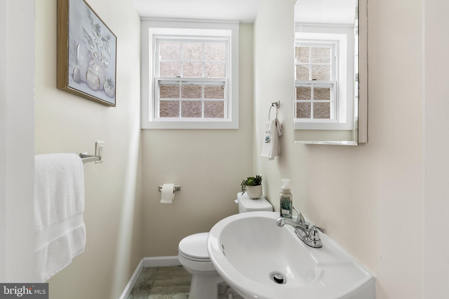 2514 4TH AVE, RICHMOND, Virginia 23222, 3 Bedrooms Bedrooms, 8 Rooms Rooms,1 BathroomBathrooms,Residential,For sale,2514 4TH AVE,VARC2000684 MLS # VARC2000684