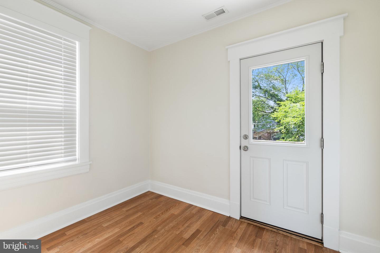 2514 4TH AVE, RICHMOND, Virginia 23222, 3 Bedrooms Bedrooms, 8 Rooms Rooms,1 BathroomBathrooms,Residential,For sale,2514 4TH AVE,VARC2000684 MLS # VARC2000684