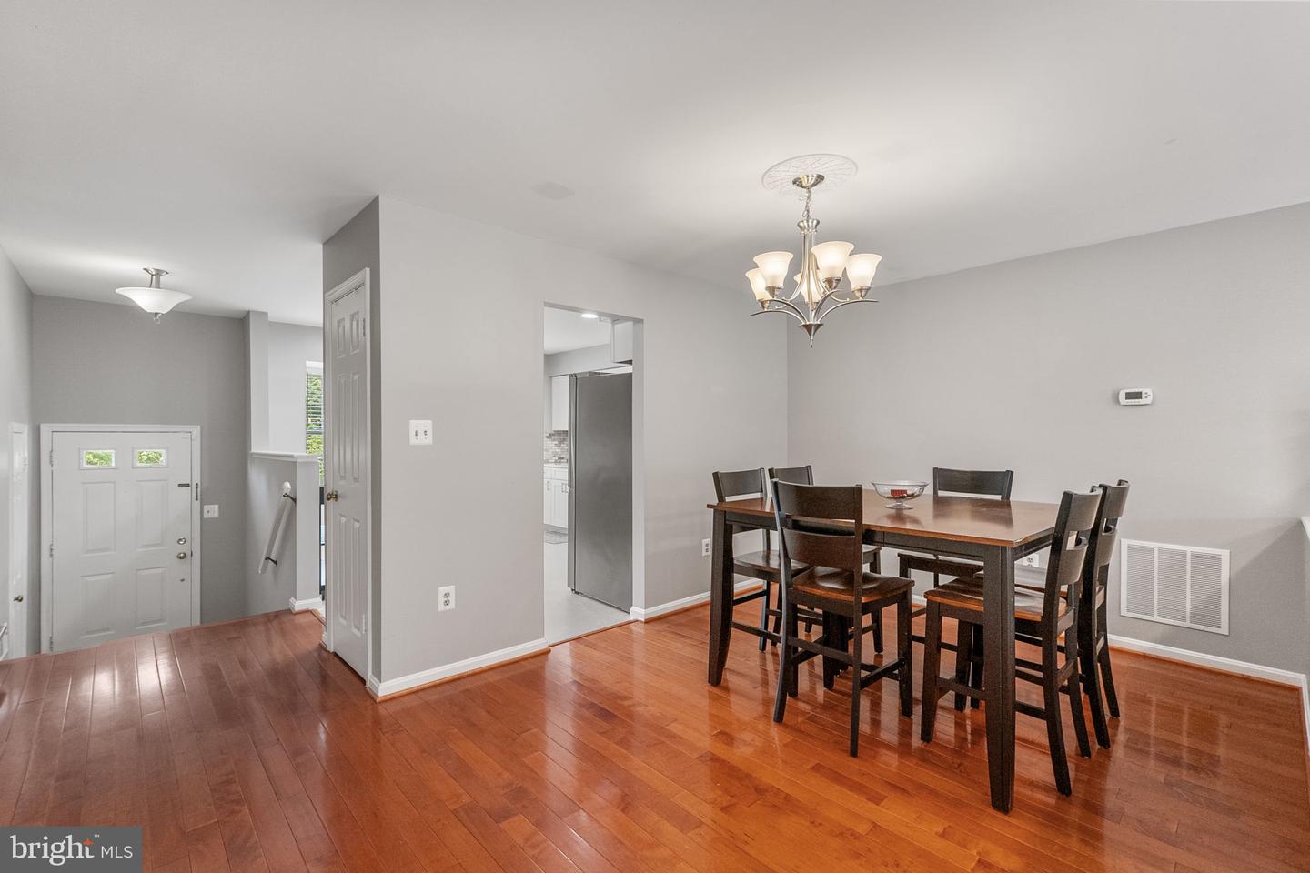 3945 TALLOW TREE PL, FAIRFAX, Virginia 22033, 4 Bedrooms Bedrooms, ,3 BathroomsBathrooms,Residential,For sale,3945 TALLOW TREE PL,VAFX2243742 MLS # VAFX2243742