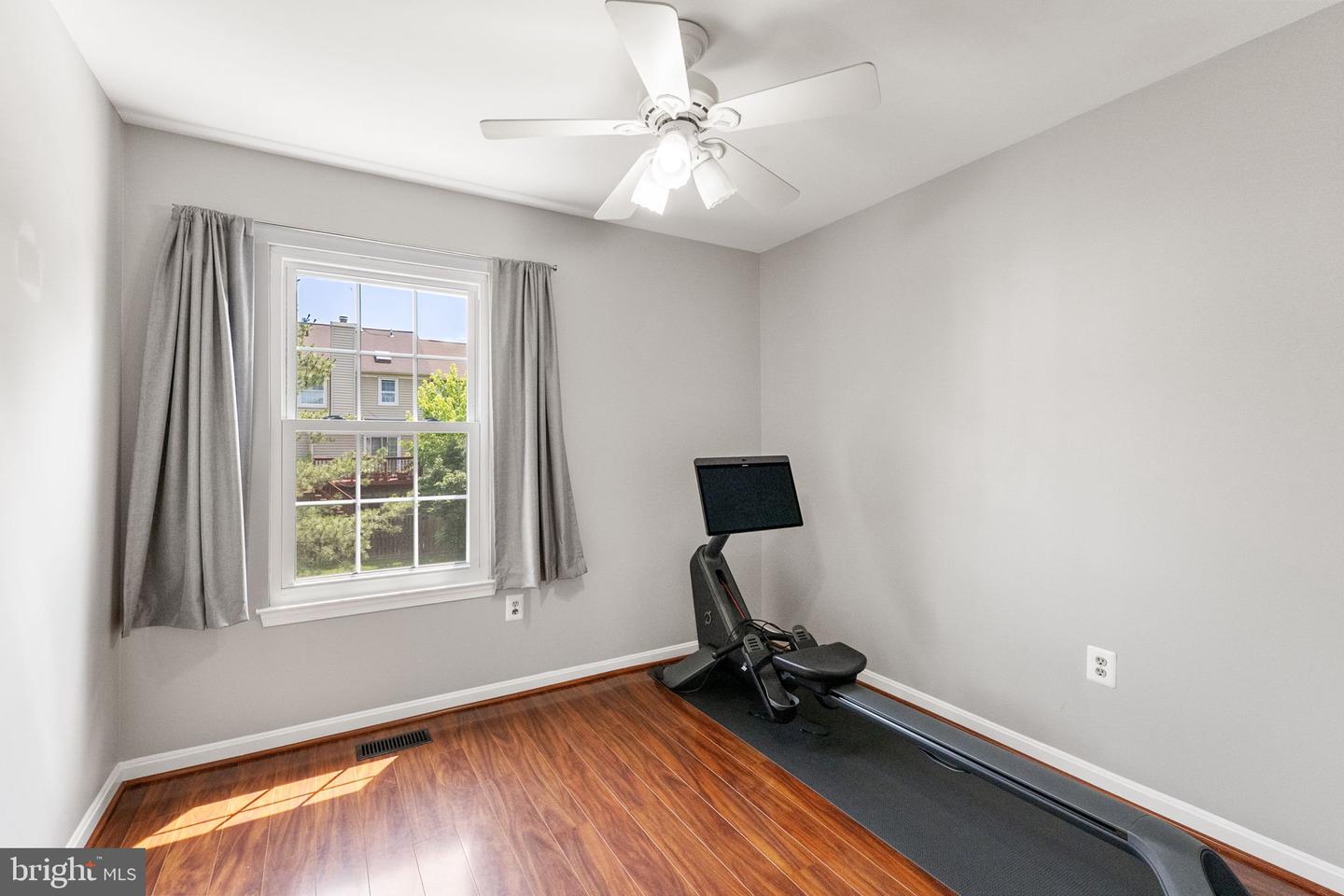 3945 TALLOW TREE PL, FAIRFAX, Virginia 22033, 4 Bedrooms Bedrooms, ,3 BathroomsBathrooms,Residential,For sale,3945 TALLOW TREE PL,VAFX2243742 MLS # VAFX2243742