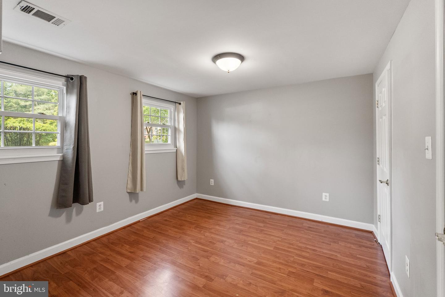 3945 TALLOW TREE PL, FAIRFAX, Virginia 22033, 4 Bedrooms Bedrooms, ,3 BathroomsBathrooms,Residential,For sale,3945 TALLOW TREE PL,VAFX2243742 MLS # VAFX2243742