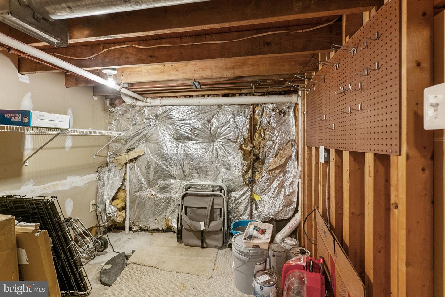 3945 TALLOW TREE PL, FAIRFAX, Virginia 22033, 4 Bedrooms Bedrooms, ,3 BathroomsBathrooms,Residential,For sale,3945 TALLOW TREE PL,VAFX2243742 MLS # VAFX2243742