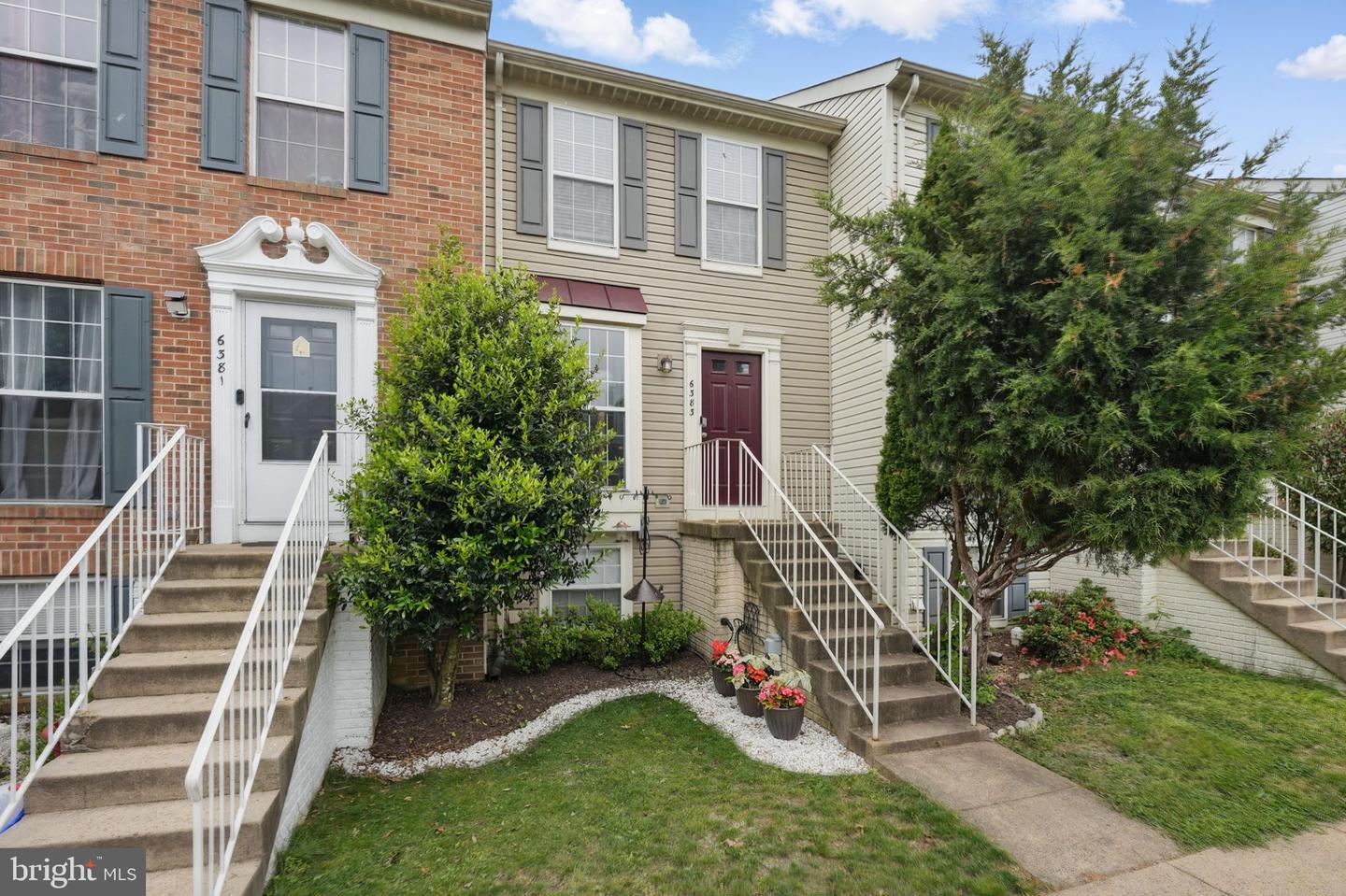 6383 MICHAEL ROBERT DR, SPRINGFIELD, Virginia 22150, 2 Bedrooms Bedrooms, ,2 BathroomsBathrooms,Residential,For sale,6383 MICHAEL ROBERT DR,VAFX2243852 MLS # VAFX2243852