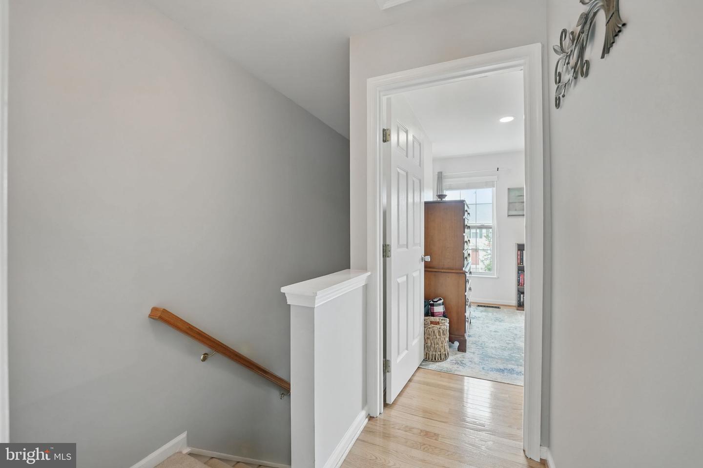 6383 MICHAEL ROBERT DR, SPRINGFIELD, Virginia 22150, 2 Bedrooms Bedrooms, ,2 BathroomsBathrooms,Residential,For sale,6383 MICHAEL ROBERT DR,VAFX2243852 MLS # VAFX2243852