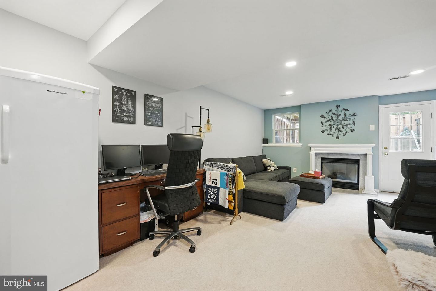 6383 MICHAEL ROBERT DR, SPRINGFIELD, Virginia 22150, 2 Bedrooms Bedrooms, ,2 BathroomsBathrooms,Residential,For sale,6383 MICHAEL ROBERT DR,VAFX2243852 MLS # VAFX2243852