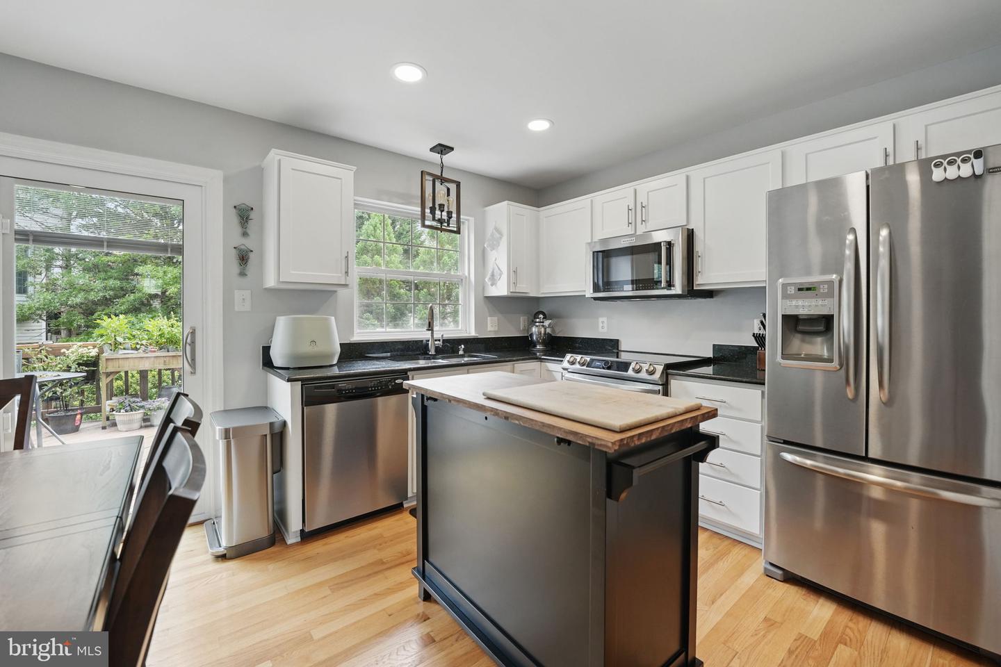 6383 MICHAEL ROBERT DR, SPRINGFIELD, Virginia 22150, 2 Bedrooms Bedrooms, ,2 BathroomsBathrooms,Residential,For sale,6383 MICHAEL ROBERT DR,VAFX2243852 MLS # VAFX2243852