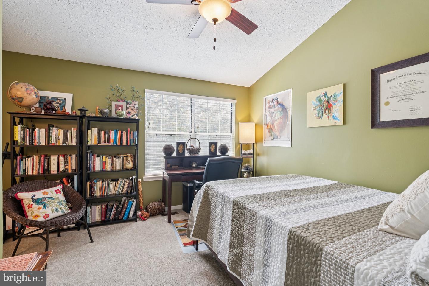 11193 RIENZI PL #203, MANASSAS, Virginia 20109, 2 Bedrooms Bedrooms, ,2 BathroomsBathrooms,Residential,For sale,11193 RIENZI PL #203,VAPW2095776 MLS # VAPW2095776