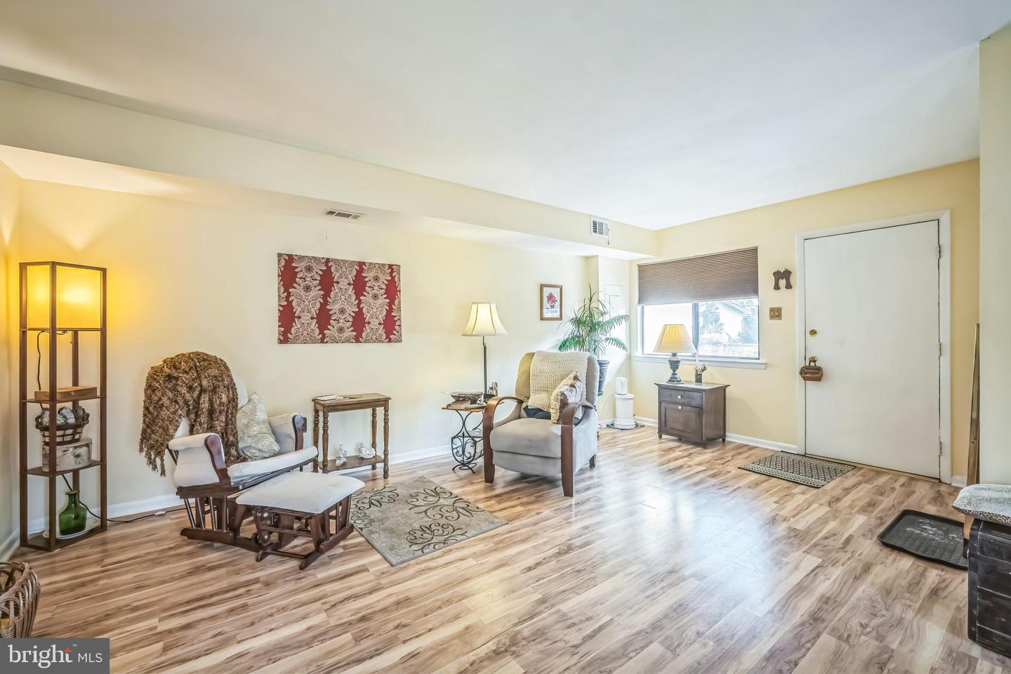 4115 MEADOWLAND CT #CT 8, CHANTILLY, Virginia 20151, 2 Bedrooms Bedrooms, ,1 BathroomBathrooms,Residential,For sale,4115 MEADOWLAND CT #CT 8,VAFX2243876 MLS # VAFX2243876