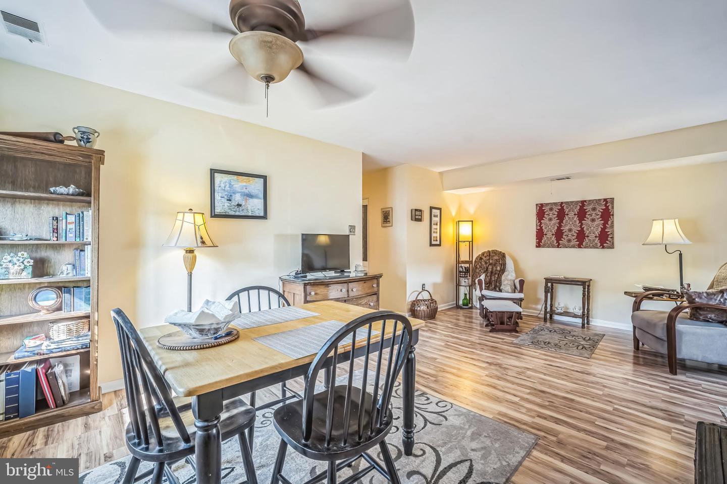 4115 MEADOWLAND CT #CT 8, CHANTILLY, Virginia 20151, 2 Bedrooms Bedrooms, ,1 BathroomBathrooms,Residential,For sale,4115 MEADOWLAND CT #CT 8,VAFX2243876 MLS # VAFX2243876
