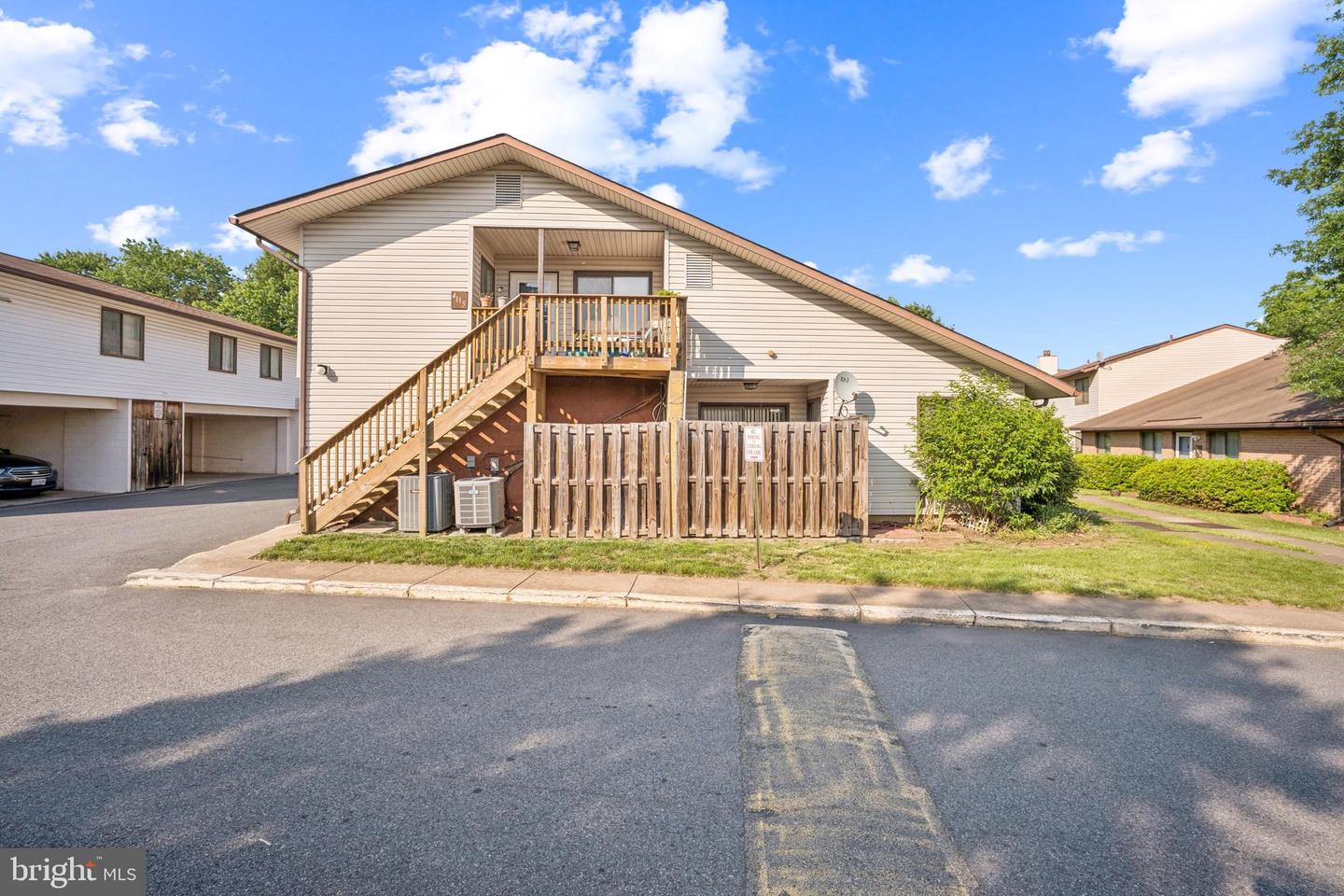 4115 MEADOWLAND CT #CT 8, CHANTILLY, Virginia 20151, 2 Bedrooms Bedrooms, ,1 BathroomBathrooms,Residential,For sale,4115 MEADOWLAND CT #CT 8,VAFX2243876 MLS # VAFX2243876