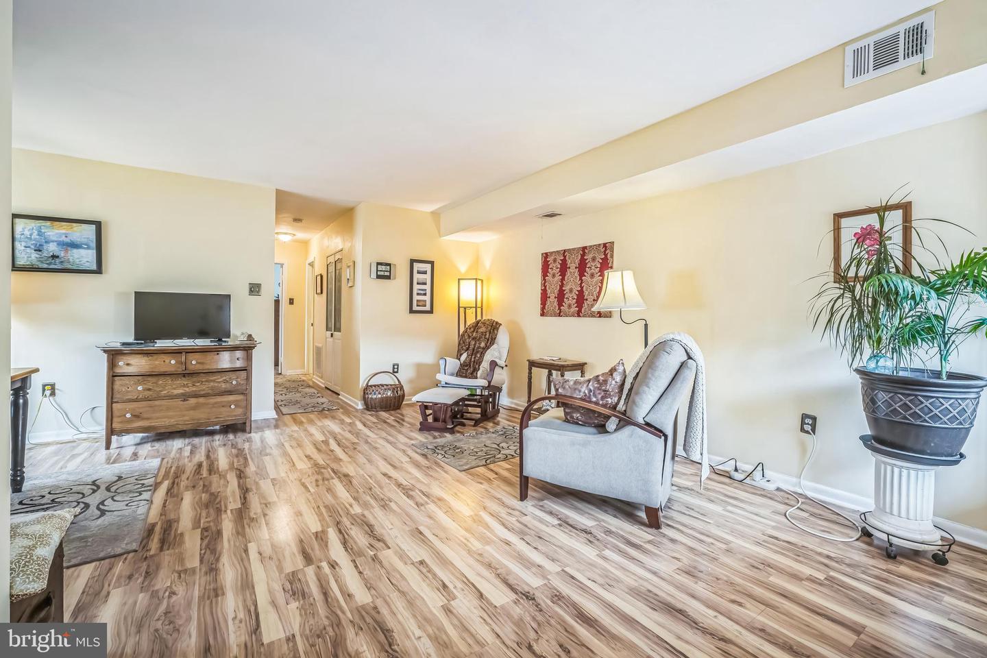 4115 MEADOWLAND CT #CT 8, CHANTILLY, Virginia 20151, 2 Bedrooms Bedrooms, ,1 BathroomBathrooms,Residential,For sale,4115 MEADOWLAND CT #CT 8,VAFX2243876 MLS # VAFX2243876
