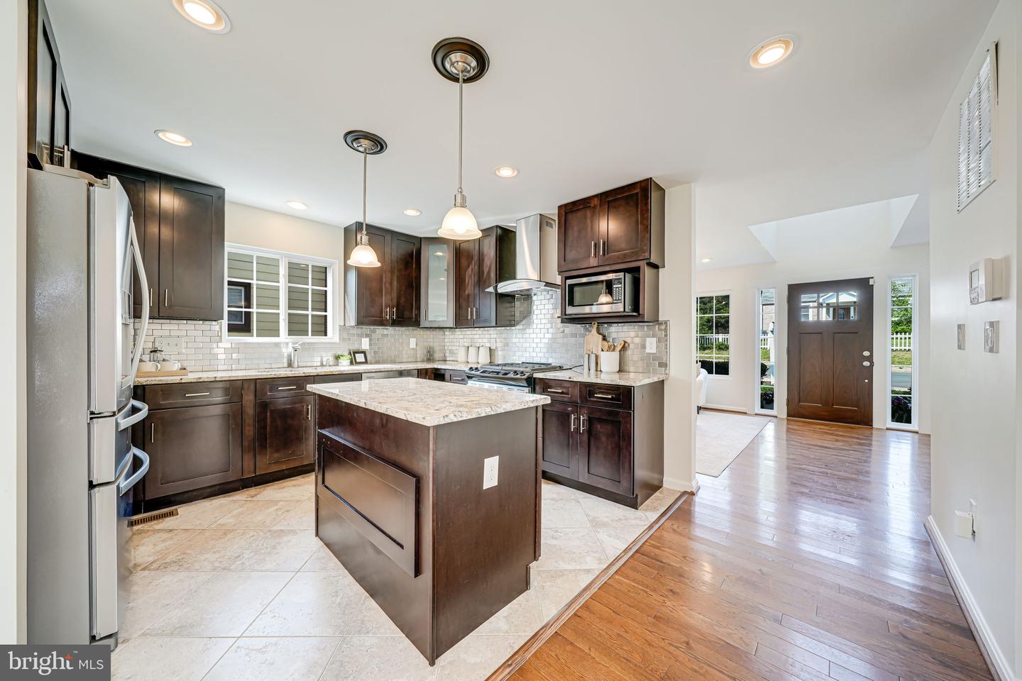 1812 N CULPEPER ST, ARLINGTON, Virginia 22207, 5 Bedrooms Bedrooms, ,3 BathroomsBathrooms,Residential,For sale,1812 N CULPEPER ST,VAAR2058352 MLS # VAAR2058352