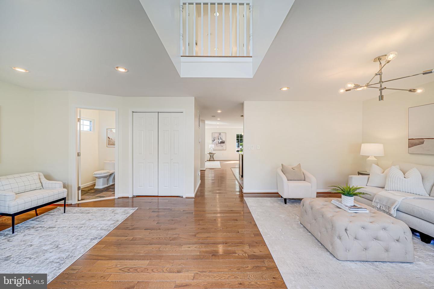 1812 N CULPEPER ST, ARLINGTON, Virginia 22207, 5 Bedrooms Bedrooms, ,3 BathroomsBathrooms,Residential,For sale,1812 N CULPEPER ST,VAAR2058352 MLS # VAAR2058352
