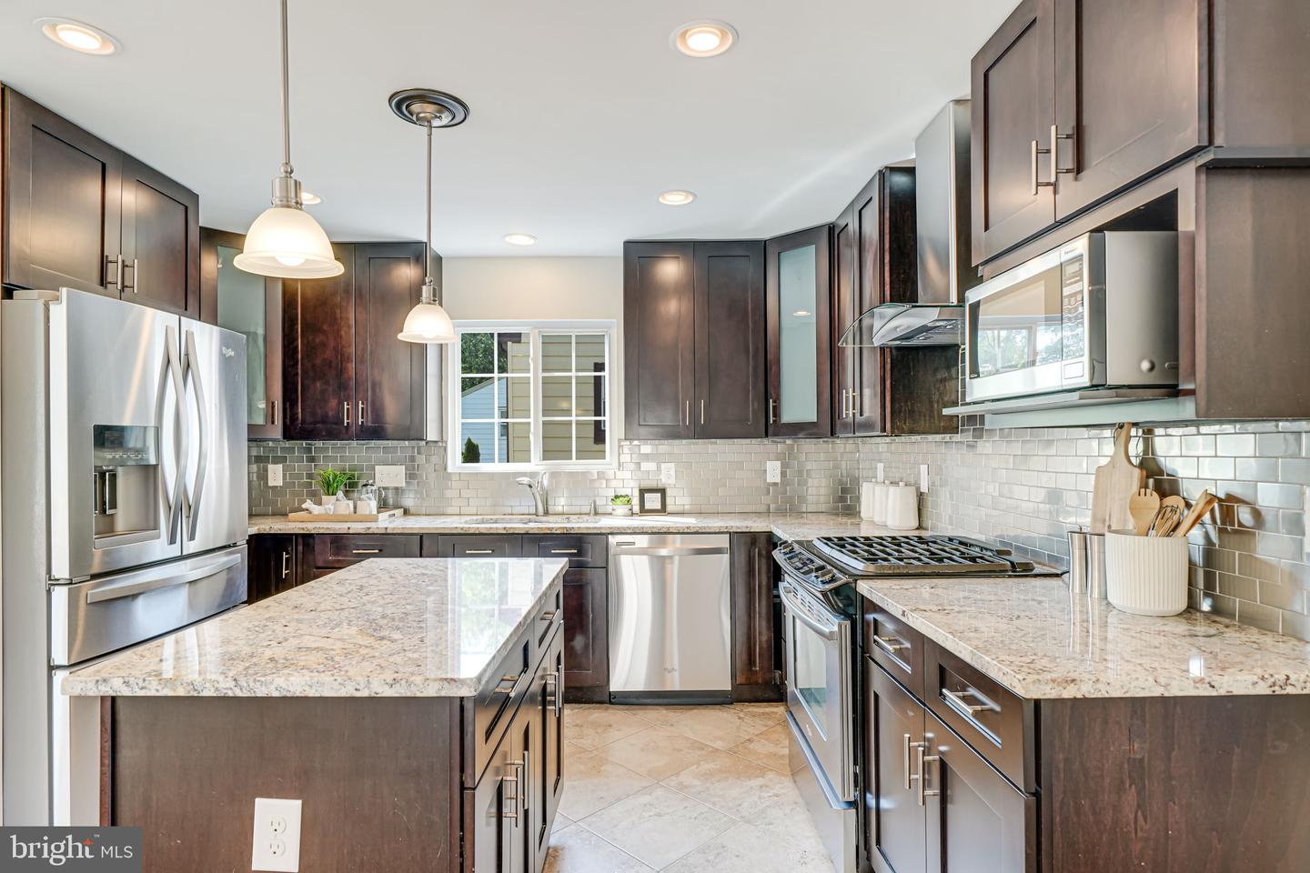 1812 N CULPEPER ST, ARLINGTON, Virginia 22207, 5 Bedrooms Bedrooms, ,3 BathroomsBathrooms,Residential,For sale,1812 N CULPEPER ST,VAAR2058352 MLS # VAAR2058352