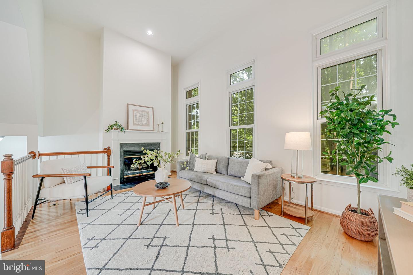 2426 N HAMPTON DR, ALEXANDRIA, Virginia 22311, 3 Bedrooms Bedrooms, ,2 BathroomsBathrooms,Residential,For sale,2426 N HAMPTON DR,VAAX2045838 MLS # VAAX2045838