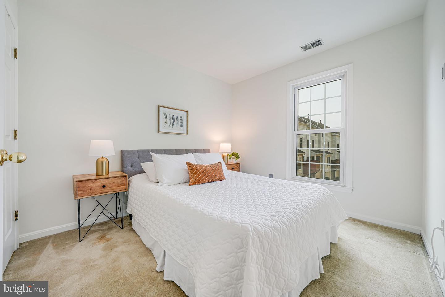 2426 N HAMPTON DR, ALEXANDRIA, Virginia 22311, 3 Bedrooms Bedrooms, ,2 BathroomsBathrooms,Residential,For sale,2426 N HAMPTON DR,VAAX2045838 MLS # VAAX2045838