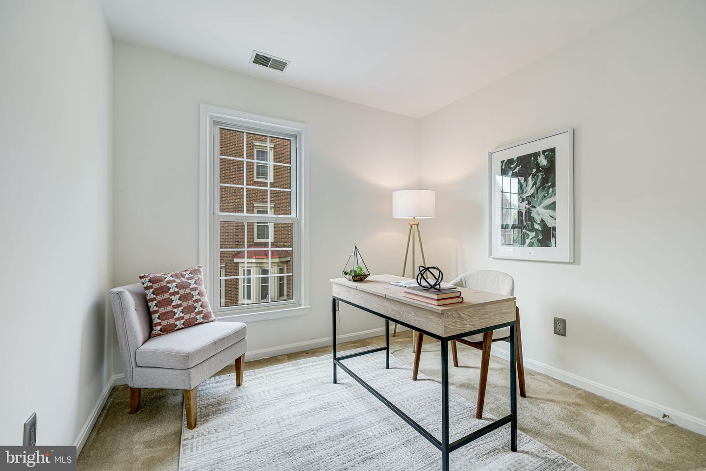 2426 N HAMPTON DR, ALEXANDRIA, Virginia 22311, 3 Bedrooms Bedrooms, ,2 BathroomsBathrooms,Residential,For sale,2426 N HAMPTON DR,VAAX2045838 MLS # VAAX2045838