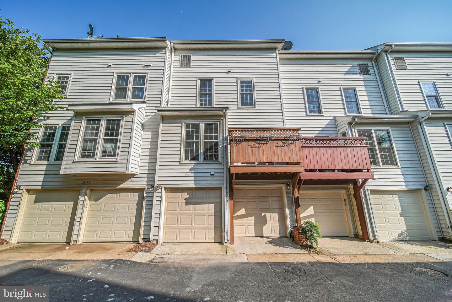 2426 N HAMPTON DR, ALEXANDRIA, Virginia 22311, 3 Bedrooms Bedrooms, ,2 BathroomsBathrooms,Residential,For sale,2426 N HAMPTON DR,VAAX2045838 MLS # VAAX2045838