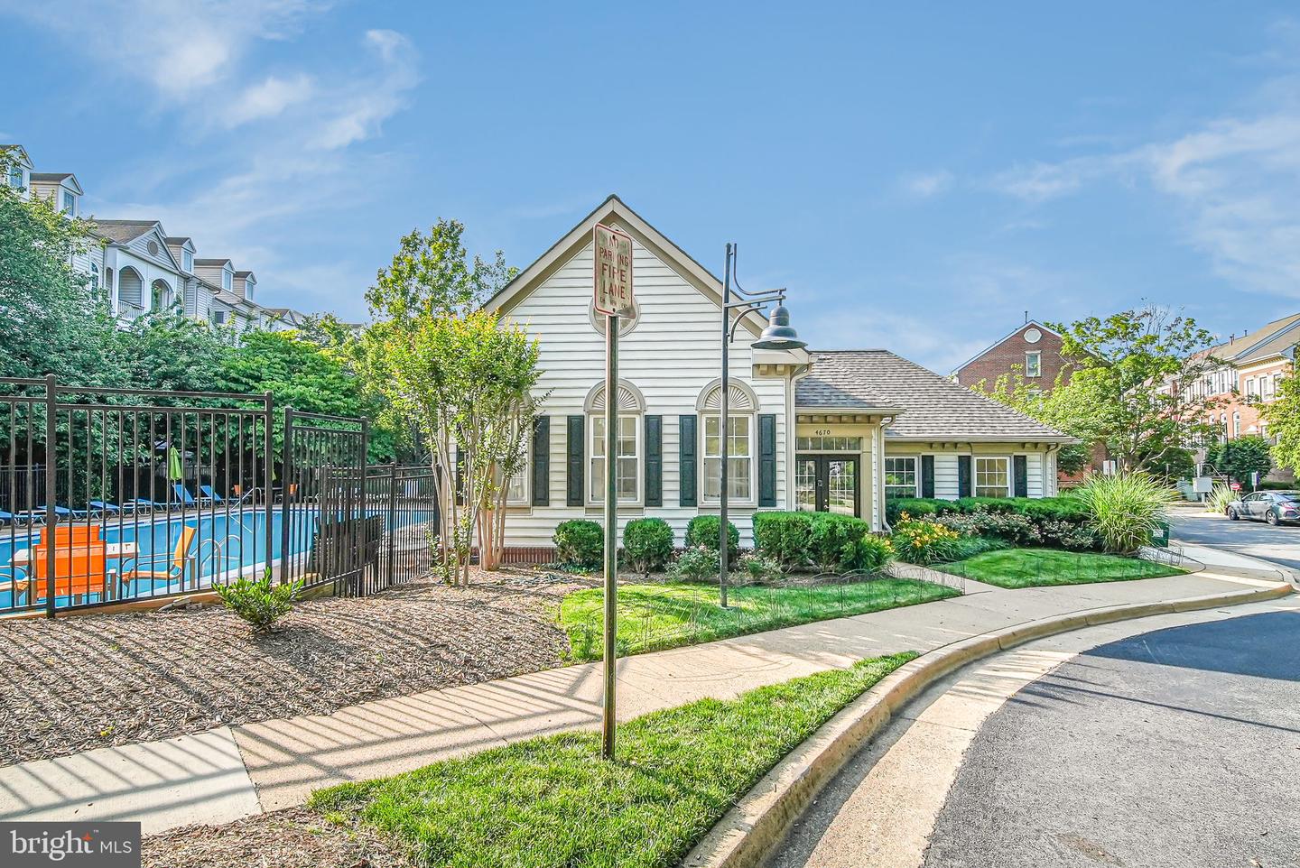 2426 N HAMPTON DR, ALEXANDRIA, Virginia 22311, 3 Bedrooms Bedrooms, ,2 BathroomsBathrooms,Residential,For sale,2426 N HAMPTON DR,VAAX2045838 MLS # VAAX2045838